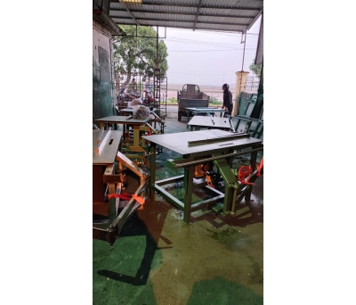 Máy cắt